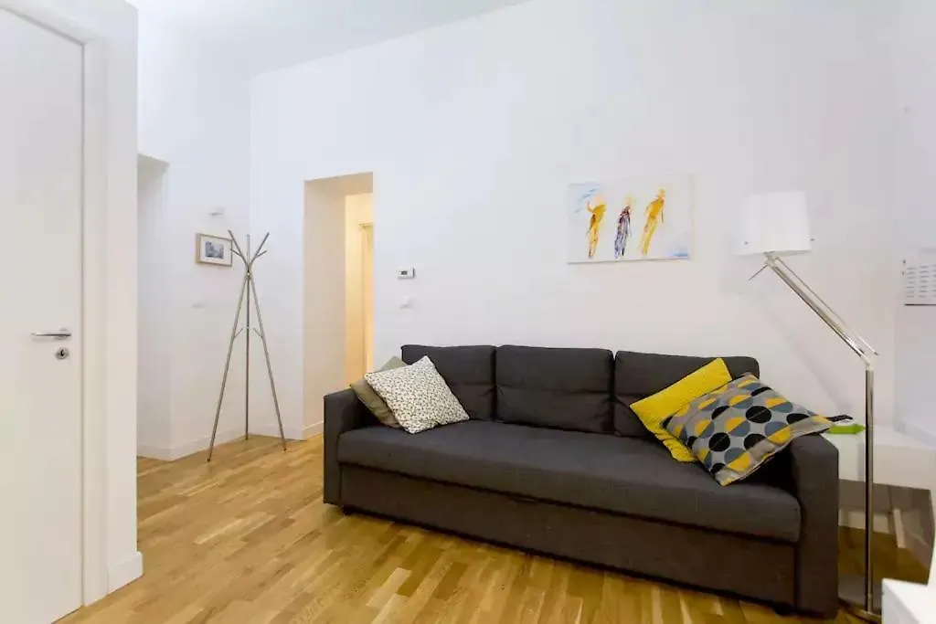 Bb4U Apartments Palermo 0*,  Italy